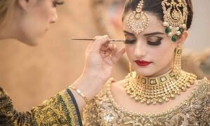 Watch Out for These Factors When Searching for a Bridal Makeup Artist